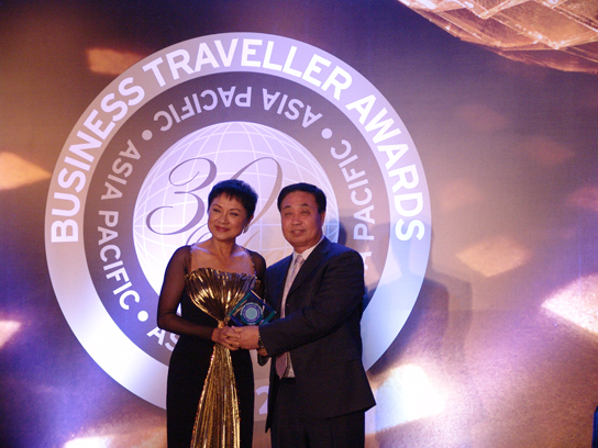 国航获选2012“最佳中国籍航空公司”奖